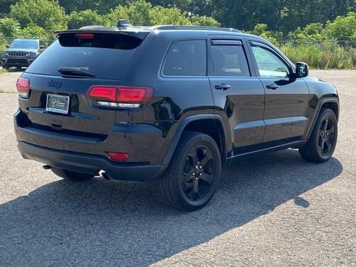 2019 Jeep Grand Cherokee Laredo