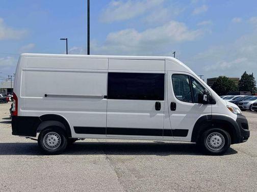 Bright White Clearcoat 2026 RAM ProMaster 2500 High Roof