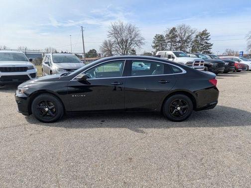 2017 Chevrolet Malibu 1LS