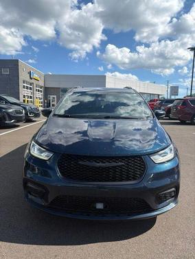 Blue Pearl 2021 Chrysler Pacifica Touring-L