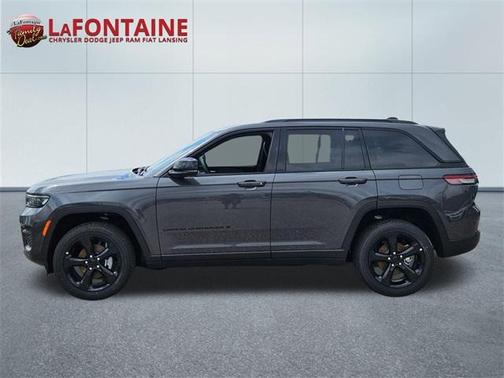 2025 Jeep Grand Cherokee Laredo