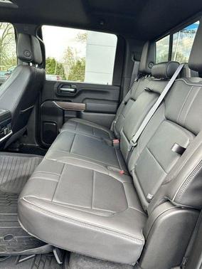 Black 2022 Chevrolet Silverado 2500 High Country