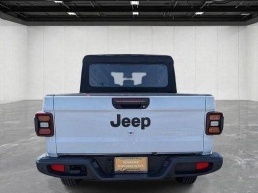 Bright White Clearcoat 2024 Jeep Gladiator Sport
