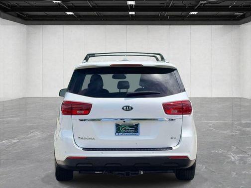 Snow White Pearl 2020 Kia Sedona EX