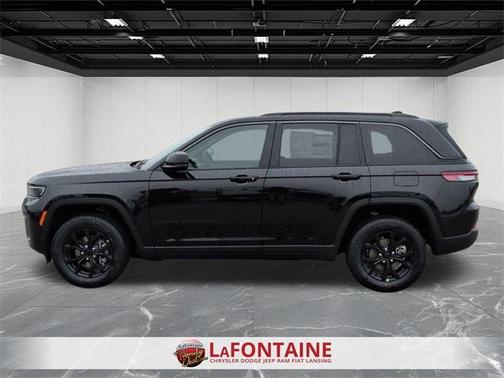 2026 Jeep Grand Cherokee Laredo