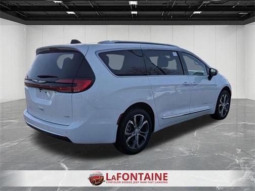 2026 Chrysler Pacifica Pinnacle