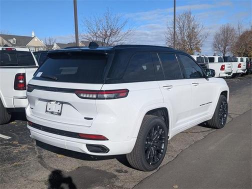2025 Jeep Grand Cherokee Summit