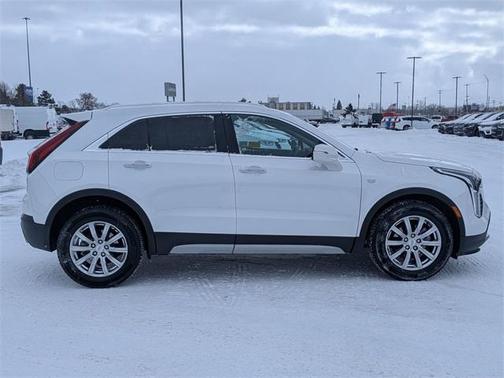 2022 Cadillac XT4 Premium Luxury