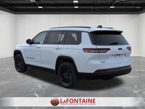 Bright White Clearcoat 2026 Jeep Grand Cherokee L Laredo