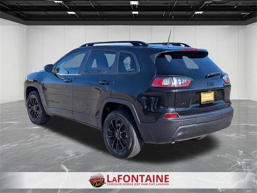 2023 Jeep Cherokee Altitude Lux