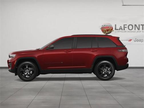 2025 Jeep Grand Cherokee Laredo