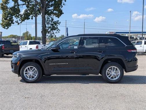 2025 Jeep Grand Cherokee Laredo X
