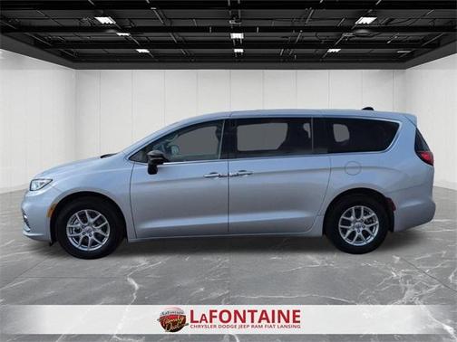 2024 Chrysler Pacifica Touring-L