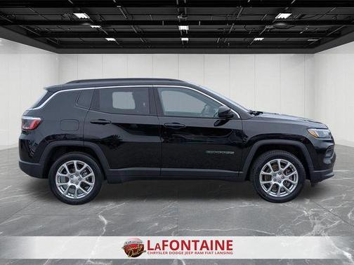 2023 Jeep Compass Latitude Lux