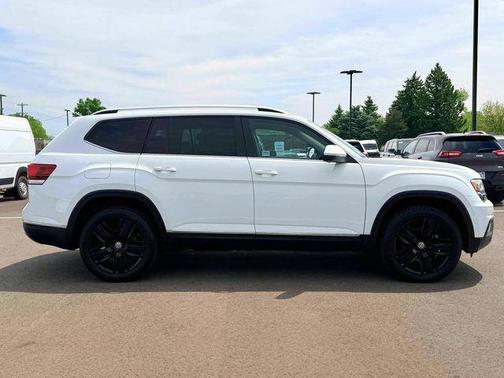 Pure White 2019 Volkswagen Atlas 3.6L SEL