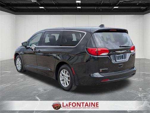 2017 Chrysler Pacifica Touring