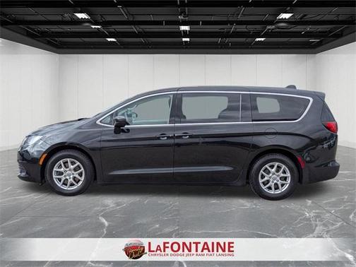2017 Chrysler Pacifica Touring