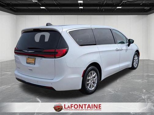 Bright White Clearcoat 2024 Chrysler Pacifica Touring-L