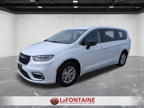 Bright White Clearcoat 2024 Chrysler Pacifica Touring-L