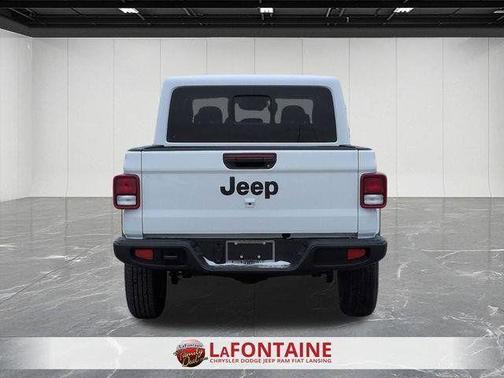 Bright White Clearcoat 2026 Jeep Gladiator Sport