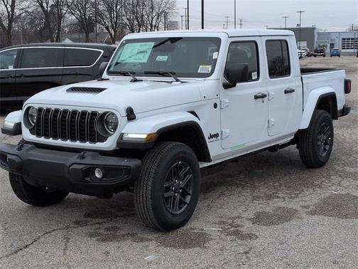 2026 Jeep Gladiator Sport