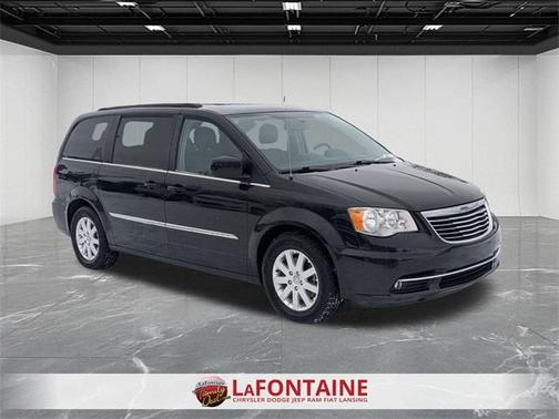 2014 Chrysler Town & Country Touring