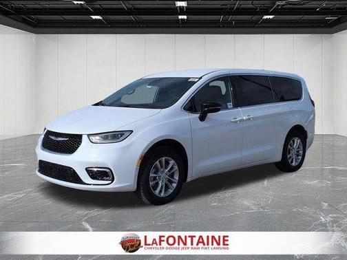 Bright White Clearcoat 2026 Chrysler Pacifica Select