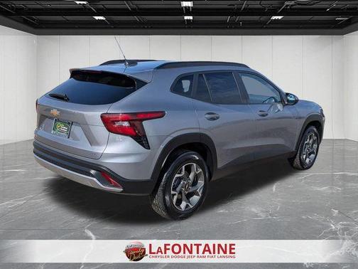 Sterling Gray Metallic 2025 Chevrolet Trax LT