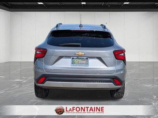 Sterling Gray Metallic 2025 Chevrolet Trax LT