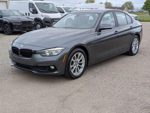 Mineral Gray Metallic 2016 BMW 320 i xDrive