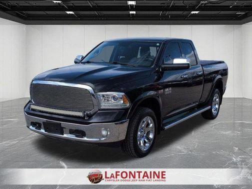 Brilliant Black Clearcoat 2016 RAM 1500 Laramie