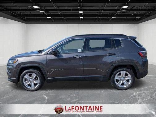 Granite Crystal Clearcoat Metallic 2022 Jeep Compass Latitude