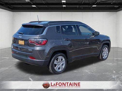 Granite Crystal Clearcoat Metallic 2022 Jeep Compass Latitude