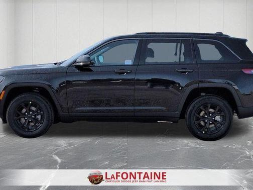 2026 Jeep Grand Cherokee Laredo