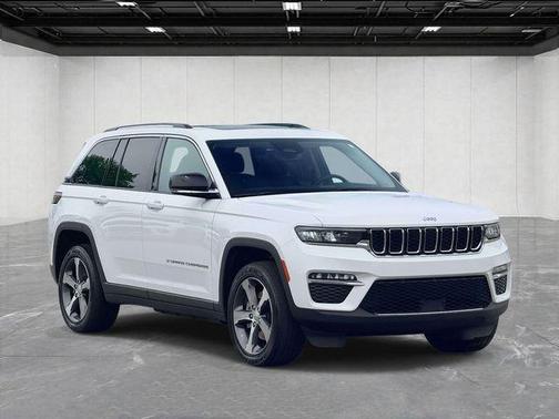 Bright White Clearcoat 2022 Jeep Grand Cherokee 4xe Base