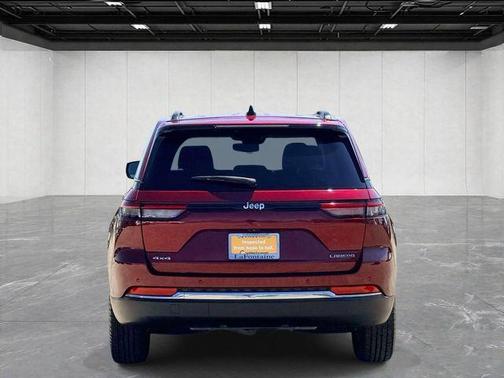 Velvet Red Pearlcoat 2023 Jeep Grand Cherokee Laredo