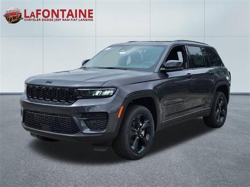 2025 Jeep Grand Cherokee Laredo