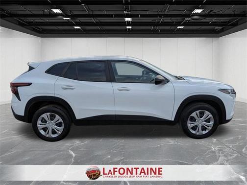 2025 Chevrolet Trax LS