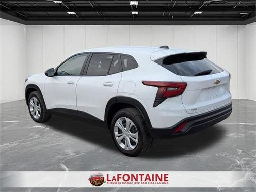 2025 Chevrolet Trax LS