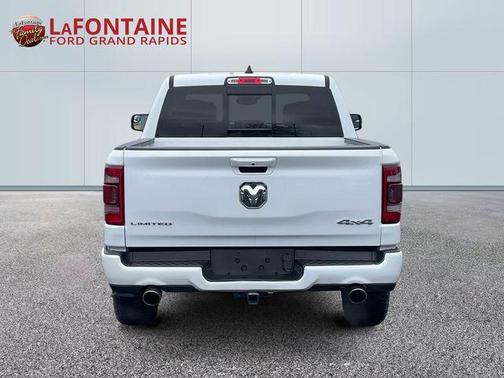 Bright White Clearcoat 2023 RAM 1500 Limited