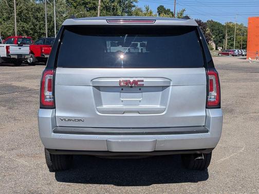 2019 GMC Yukon SLE