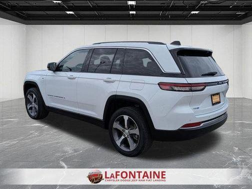 Bright White Clearcoat 2022 Jeep Grand Cherokee 4xe Base