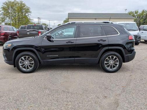 Diamond Black 2019 Jeep Cherokee Latitude Plus