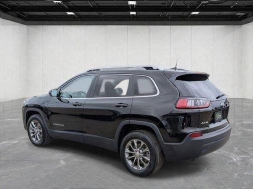 Diamond Black 2019 Jeep Cherokee Latitude Plus