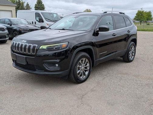 Diamond Black 2019 Jeep Cherokee Latitude Plus