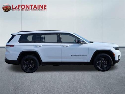2022 Jeep Grand Cherokee L Laredo