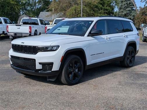 2022 Jeep Grand Cherokee L Laredo