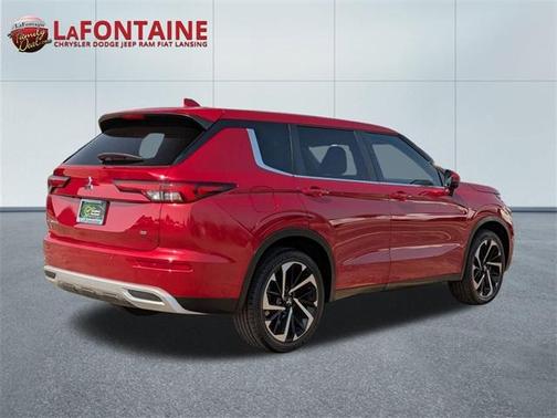 2022 Mitsubishi Outlander SE
