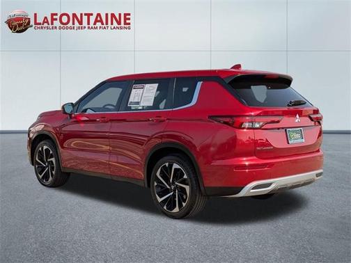 2022 Mitsubishi Outlander SE
