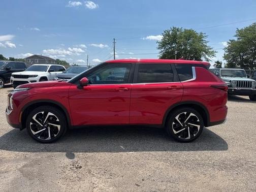 2022 Mitsubishi Outlander SE